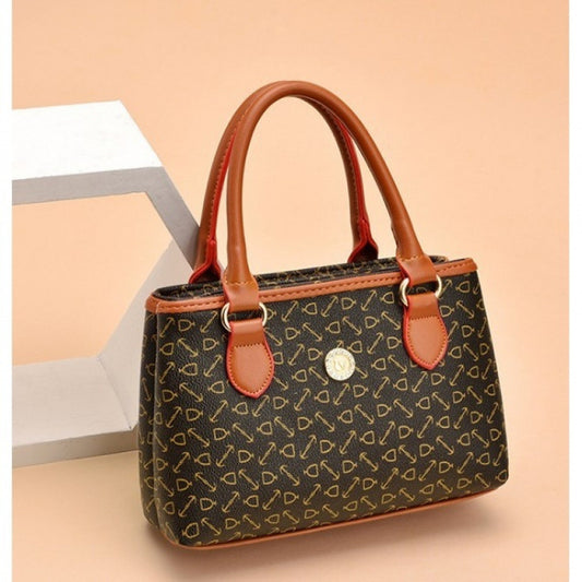 Fashionable handbag girl