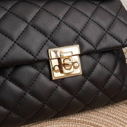 Diamond-patterned fuzzy handbag