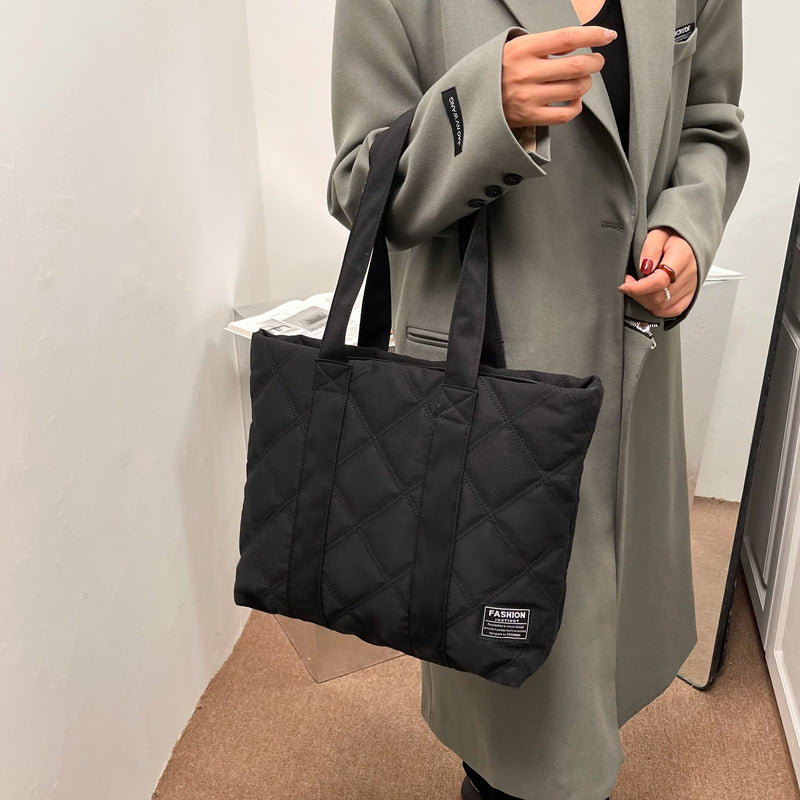 Large-capacity nylon fabric handbag