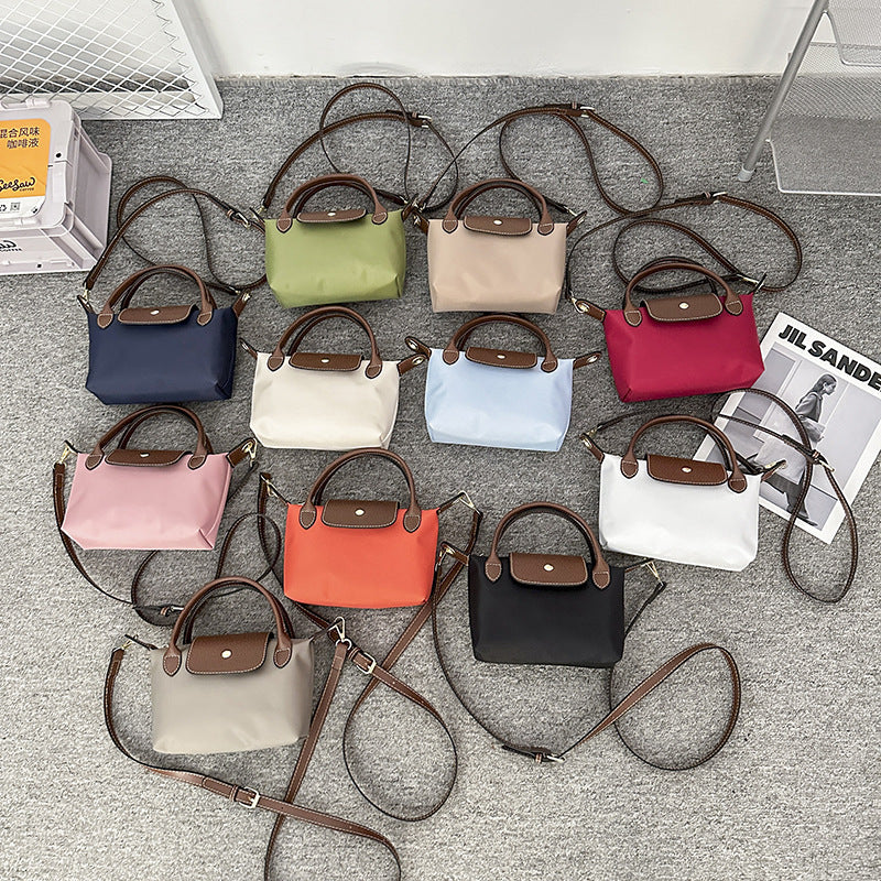 Nylon dumpling bag is a versatile single-shoulder crossbody handbag