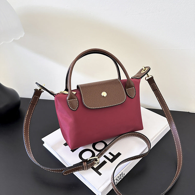 Nylon dumpling bag is a versatile single-shoulder crossbody handbag