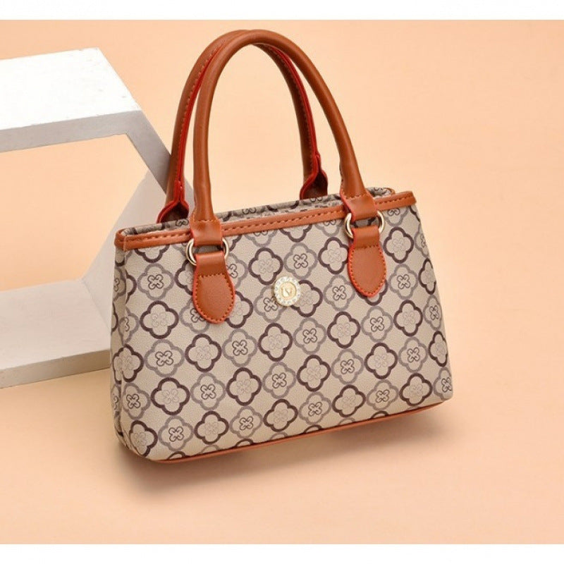 Fashionable handbag girl